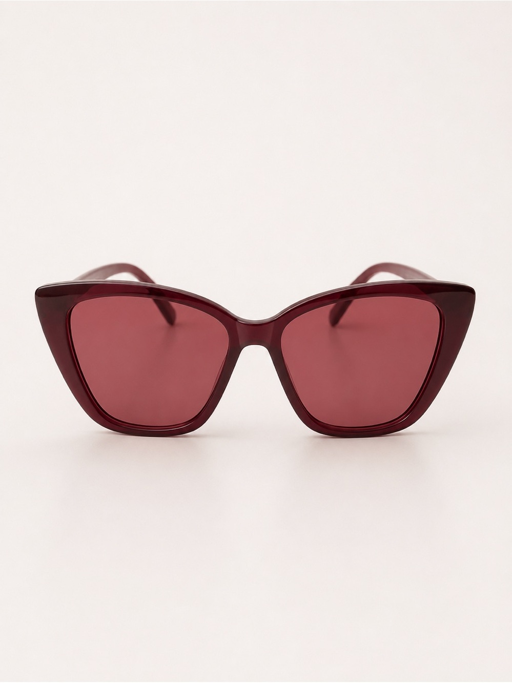 Women's Cat-Eye Sunglasses in Pink - Fashionable Sunwear